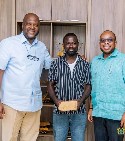 Ibrahim Mahama Gifts GH¢200,000 to Xenophobia Victim Emmanuel Asamoah, Pledges Business Support