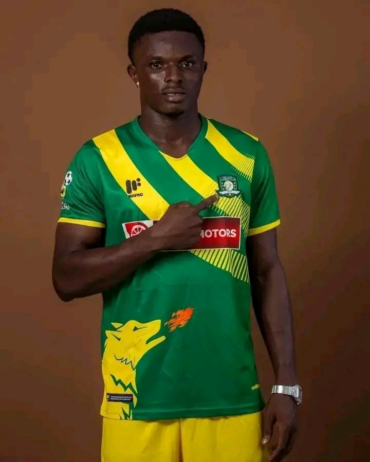 DORMAAHENE DIRECTS FULL SALARY PAYMENT OF LATE DOMINIC FRIMPONG TO FAMILY